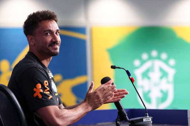 Danilo of Brazil speaks during a press conference, PK, Pressekonferenz as part of the FIFA World Cup, WM, Weltmeisterschaft, Fussball 2026 in Basking Ridge, New Jersey, USA, 17 June 2025. FIFA World Cup 2026 - Brazil press conference !ACHTUNG: NUR REDAKTIONELLE NUTZUNG!  Copyright: xSebastiaoxMoreirax GR3421 20260617-55020627539_1
