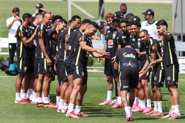 Players of Brazil joke during a training session at Columbia Park as part of the FIFA World Cup, WM, Weltmeisterschaft, Fussball 2026 in Morristown, New Jersey, USA, 17 June 2025. FIFA World Cup 2026 - Brazil tranining session !ACHTUNG: NUR REDAKTIONELLE NUTZUNG!  Copyright: xSebastiaoxMoreirax GR3410 20260617-55020627557_1