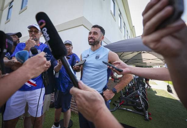 June 17, 2026, Tampa, Florida, USA: Cape Verde defender Roberto Lopes speaks to reporters just prior to practice Wednesday, June 17, 2026 in Tampa. Tampa USA - ZUMAs70_ 0859404714st Copyright: xChrisxUrsox