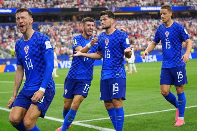 FIFA World Cup, WM, Weltmeisterschaft, Fussball 2026 - Group L - England vs Croatia Martin Baturina of Croatia (C) celebrates with his teammates after scoring the 1-1 goal during the FIFA World Cup 2026 group stage match England against Croatia, in Dallas, Texas, USA, 17 June 2026. DALLAS United States  Copyright: xJEFFREYxMCWHORTERx