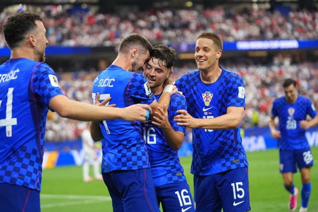 FIFA World Cup, WM, Weltmeisterschaft, Fussball 2026 - Group L - England vs Croatia Martin Baturina of Croatia (C) celebrates with his teammates after scoring the 1-1 goal during the FIFA World Cup 2026 group stage match England against Croatia, in Dallas, Texas, USA, 17 June 2026. DALLAS United States  Copyright: xJEFFREYxMCWHORTERx