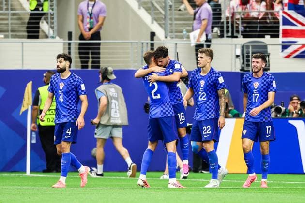 RECORD DATE NOT STATED FIFA World Cup, WM, Weltmeisterschaft, Fussball 2026 - Group L - England v Croatia Martin Baturina player of Croatia celebrates his goal with teammates during the match between England and Croatia in the first round of Group L of the 2026 FIFA World Cup group stage at Dallas Stadium, in Texas, United States, on Wednesday, June 17, 2026.(Foto: William Volcov Brazil Photo Press IMAGO) Sports Arlington TX United States of America Copyright: xWILLIAMxVOLCOVx