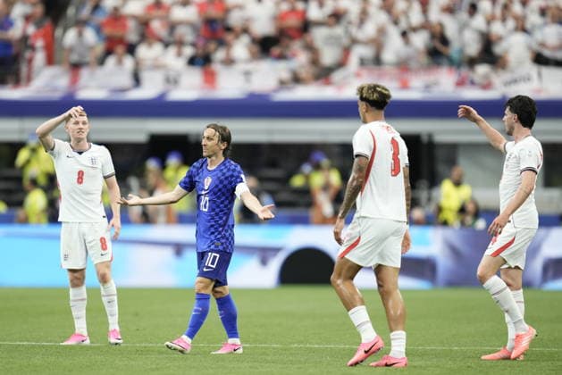 The image is included in the SPORTS PACKAGE. For others PAYMENT IMAGE