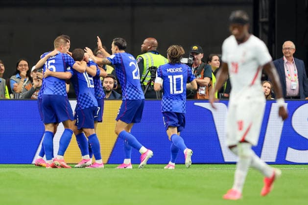England v Croatia: Group L - FIFA World Cup, WM, Weltmeisterschaft, Fussball 2026 Players of Croatia celebrate after Martin Baturina of Croatia scores a goal for 1:1 during the FIFA World Cup 2026 Group L match between England and Croatia at Dallas Stadium on June 17, 2026 in Dallas, Texas.  SanjinxStrukic PIXSELL
