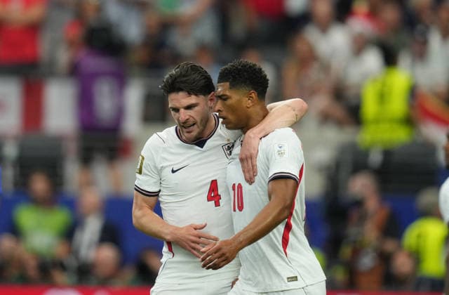 Declan Rice of England and Jude Bellingham of England look on during the England vs. Croatia match in Group L of the 2026 FIFA World Cup at Dallas Stadium in Arlington, United States, on June 17, 2026. Photo by Thor Wegner, DeFodi Images,detected_source_language