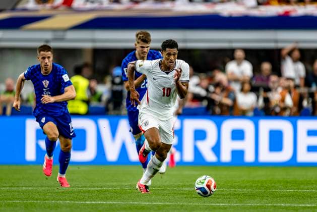 DALLAS — Jude Bellingham of England during the 2026 World Cup at AT&T Stadium on June 17, 2026, in Dallas, United States. Photo by Stefan Koops, EYE4IMAGES, DeFodi Images,detected_source_language
