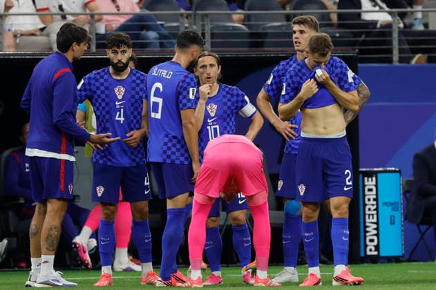 Croatian players speak out during a Group L match at the 2026 FIFA World Cup, WM, Weltmeisterschaft, Fussball between England and Croatia at AT&T Stadium in Dallas, USA, 17 June 2026. FIFA World Cup 2026 - Group L - England vs Croatia !ACHTUNG: NUR REDAKTIONELLE NUTZUNG!  Copyright: xMariscalx GR3462 20260617-55020628204_1