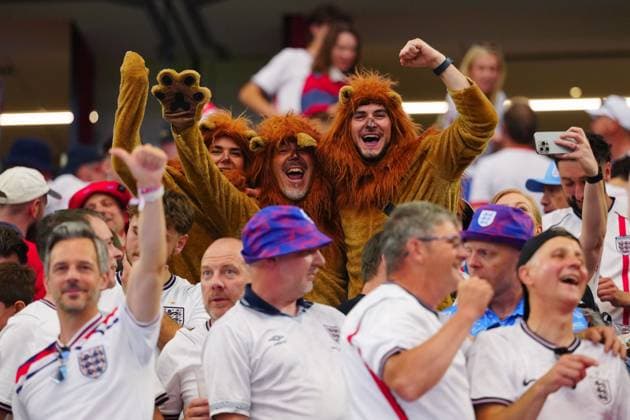 England fans dressed as lions England v Croatia, 2026 FIFA World Cup, WM, Weltmeisterschaft, Fussball Group L, Football, Dallas Stadium, Arlington, Texas, USA - 17 Jun 2026Arlington Dallas Stadium Texas (TX) United States of America EDITORIAL USE ONLY No use with unauthorised audio, video, data, fixture lists, club league logos or live services. Online in-match use limited to 120 images, no video emulation. No use in betting, games or single club league player publications.  Copyright: xJavierxGarcia Shutterstockx 16928920ew