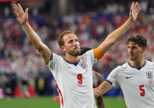 17 June 2026 - England v Croatia - Dallas Stadium - 2026 World Cup - USA. 17 June 2026 - England v Croatia - Dallas Stadium - 2026 World Cup - USA. Harry Kane celebrates victory at the final whistle. Picture : Mark Pain DALLAS USA  Copyright: xMarkxPainx