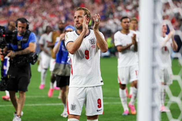 England v Croatia, FIFA World Cup, WM, Weltmeisterschaft, Fussball 2026 England forward Harry Kane (9) celebrates fans after the England v Croatia FIFA WORLD CUP 2026 Group L match at Dallas Stadium, Arlington, United States on 17 June 2026 Credit: Phil Duncan Every Second Media Editorial use only. All images are copyright Every Second Media Limited. No images may be reproduced without prior permission. Copyright: xIMAGO EveryxSecondxMediax ESM-2042-0057 PhilxDuncanx xEveryxSecondxMediax