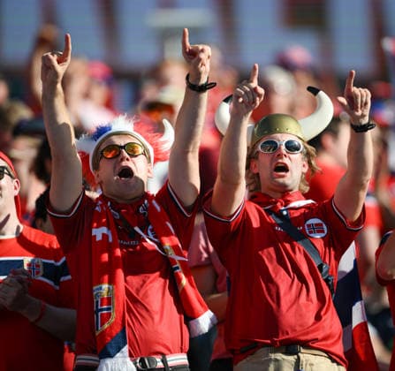 Fussball FIFA WM 2026 Vorrunde Gruppe I in Boston Norwegen - Irak 16.06.2026 Norwegische Fans feiern ihr Team *** Soccer