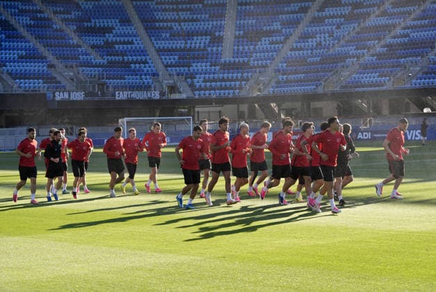Turkiye begins preparations for Paraguay match in San Jose SAN JOSE, UNITED STATES - JUNE 17: Players of the Turkiye national football team take part in a training session in San Jose, California, United States, on June 17, 2026. Turkiye began preparations for its 2026 FIFA World Cup, WM, Weltmeisterschaft, Fussball Group D match against Paraguay, scheduled for June 20. Tayfun Coskun Anadolu California United States. Editorial use only. Please get in touch for any other usage.  Copyright: x2026xAnadoluxTayfunxCoskunx