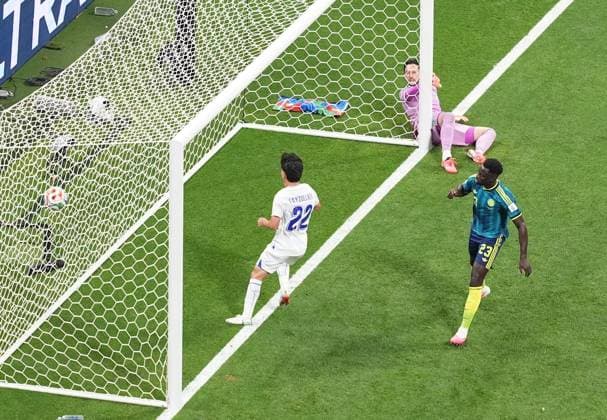 Uzbekistan v Colombia - FIFA World Cup, WM, Weltmeisterschaft, Fussball 2026 - Group K MEXICO CITY, MEXICO - JUNE 17: Abbosbek Fayzullaev (22) of Colombia scores a goal during the 2026 FIFA World Cup First Stage Group K match between Uzbekistan and Colombia at Estadio Azteca (Mexico Stadium) in Mexico City, Mexico on June 17, 2026. Juancho Torres Anadolu Mexico City Mexico. Editorial use only. Please get in touch for any other usage.  Copyright: x2026xAnadoluxJuanchoxTorresx