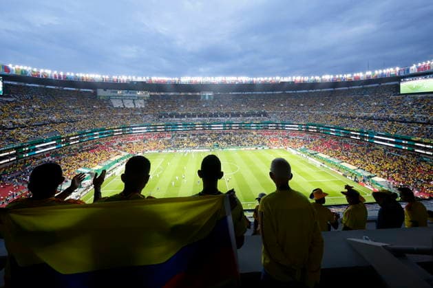 FIFA World Cup, WM, Weltmeisterschaft, Fussball 2026 - Group K - Uzbekistan vs Colombia epaselect Supporters of Colombia watch the FIFA World Cup 2026 Group K soccer match between Uzbekistan and Colombia, in Mexico City, Mexico, 17 June 2026. Mexico City Mexico  Copyright: xSASHENKAxGUTIERREZx