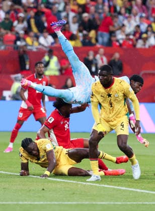 (260618) -- TORONTO, June 18, 2026 -- Lawrence Ati Zigi, goalkeeper of Ghana, saves a goal during the group L match between Ghana and Panama at the 2026 FIFA World Cup, WM, Weltmeisterschaft, Fussball at Toronto Stadium in Toronto, Canada, on June 17, 2026. (Photo by Xinhua) (SP)CANADA-TORONTO-FOOTBALL-FIFA WORLD CUP-GROUP L-GHA VS PAN ZouxZheng 