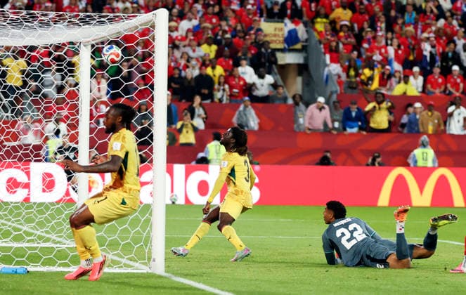 (260618) -- TORONTO, June 18, 2026 -- Caleb Yirenkyi (C) of Ghana shoots and scores during the group L match between Ghana and Panama at the 2026 FIFA World Cup, WM, Weltmeisterschaft, Fussball at Toronto Stadium in Toronto, Canada, on June 17, 2026. (Photo by Xinhua) (SP)CANADA-TORONTO-FOOTBALL-FIFA WORLD CUP-GROUP L-GHA VS PAN ZouxZheng 