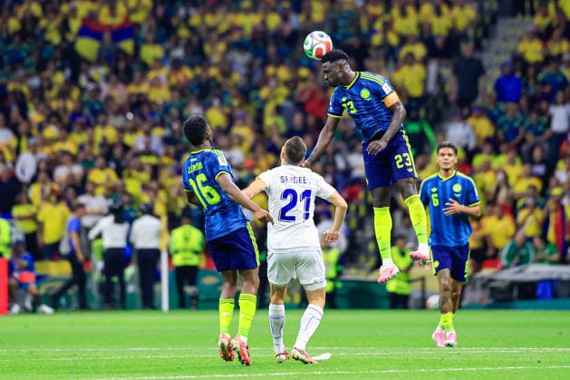 FIFA WORLD CUP 2026 UZBEKISTAN VS COLOMBIA FIFA WORLD CUP 2026 UZBEKISTAN VS COLOMBIA UZBEKISTAN VS COLOMBIA 06 17 2026 MEXICO CITY, MEXICO Action photo of Igor Sergeev (L) of Uzbekistan and Davinson Sanchez (23) of Colombia during the Round 1 Group K match of the 2026 FIFA World Cup, held at the Estadio Ciudad de Mexico in Mexico City Action photo of Igor Sergeev (L) of Uzbekistan and Davinson Sanchez (23) of Colombia, during a Round 1 Group K match of the 2026 FIFA World Cup, held at the Estadio Ciudad de Mexico in Mexico City. PHOTO BY IMAGENSHOP PHOTO AGENCY MEXICO CITY, MEXICO CITY, MEXICO,detected_source_language Copyright: xYOALIxMARTINEZx