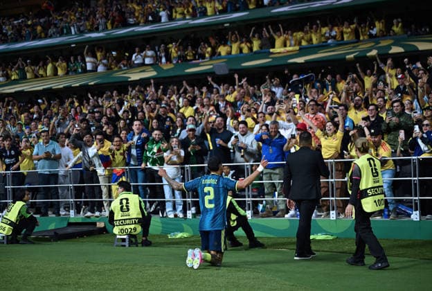 (260618) -- MEXICO CITY, June 18, 2026 -- Daniel Munoz (C) of Colombia celebrates his goal during the group K match between Uzbekistan and Colombia at the FIFA World Cup, WM, Weltmeisterschaft, Fussball 2026 in Mexico City, Mexico, June 17, 2026. ) (SP)MEXICO-MEXICO CITY-FOOTBALL-FIFA WORLD CUP-GROUP K-UZB VS COL WuxWei 