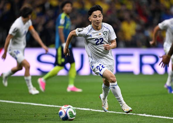 (260618) -- MEXICO CITY, June 18, 2026 -- Abbosbek Fayzullaev of Uzbekistan competes during the group K match between Uzbekistan and Colombia at the FIFA World Cup, WM, Weltmeisterschaft, Fussball 2026 in Mexico City, Mexico, June 17, 2026. ) (SP)MEXICO-MEXICO CITY-FOOTBALL-FIFA WORLD CUP-GROUP K-UZB VS COL WuxWei 
