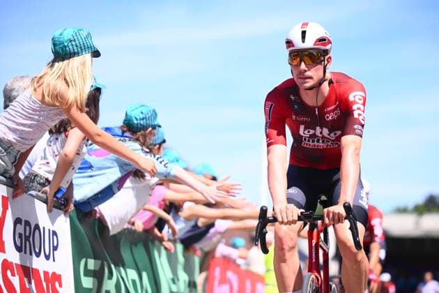 Baloise Belgium Tour 2026 Stage 2 KNOKKE-HEIST, BELGIUM - JUNE 18 : rider of team Lotto Intermarche during stage 2 of the 95th edition of Baloise Tour of Belgium an UCI ProSeries 2.Pro cycling road race stage for Men Elite of 197.6 km with start in Merelbeke-Melle and finish in Knokke-Heist on June 18, 2026 in Knokke-Heist, Belgium, 18 06 2026 ( Motordriver Stephan Boone - Knokke-Heist Belgium  Copyright: xGvgx
