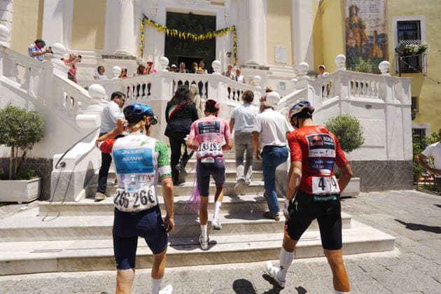 Italy s Davide Donati of Red Bull - Bora - Hansgrohe Rookies red jersey during Stage 5 of the Giro Next Generation from Bacoli to Bacoli Italy, June 18, 2026(Photo Fabio Ferrari LaPresse)  Copyright: xFabioxFerrarix LaPressex