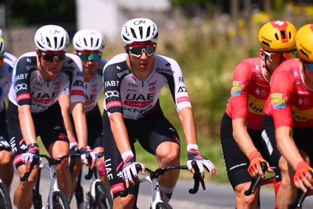 Baloise Belgium Tour 2026 Stage 2 KNOKKE-HEIST, BELGIUM - JUNE 18 : riders of team UAE Team Emirates - XRG during stage 2 of the 95th edition of Baloise Tour of Belgium an UCI ProSeries 2.Pro cycling road race stage for Men Elite of 197.6 km with start in Merelbeke-Melle and finish in Knokke-Heist on June 18, 2026 in Knokke-Heist, Belgium, 18 06 2026 ( Motordriver Stephan Boone - Knokke-Heist Belgium  Copyright: xGvgx