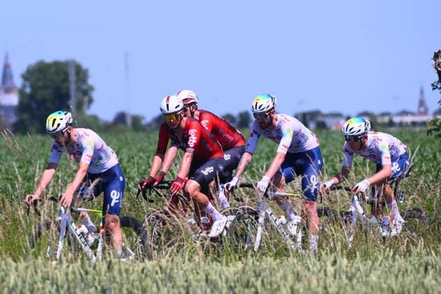 Baloise Belgium Tour 2026 Stage 2 KNOKKE-HEIST, BELGIUM - JUNE 18 : Brunel Alexys (FRA) of TotalEnergies, Gachignard Thomas (FRA) of TotalEnergies during stage 2 of the 95th edition of Baloise Tour of Belgium an UCI ProSeries 2.Pro cycling road race stage for Men Elite of 197.6 km with start in Merelbeke-Melle and finish in Knokke-Heist on June 18, 2026 in Knokke-Heist, Belgium, 18 06 2026 ( Motordriver Stephan Boone - Knokke-Heist Belgium  Copyright: xGvgx