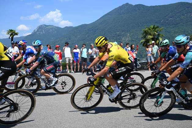 Tour de Suisse 2026 Stage 2 LOCARNO, SWITZERLAND - JUNE 18 : Huising Menno (NED) of Team Visma Lease a Bike during stage 2 of the 89th edition of Tour de Suisse an UCI World Tour 2.UWT cycling road race stage for Men Elite of 157.7 km with start in Locarno and finish in Locarno on June 18, 2026 in Locarno, Switzerland, 18 06 2026 ( Motordriver Guy De Vuyst - Locarno Switzerland  Copyright: xVincentxKalutx