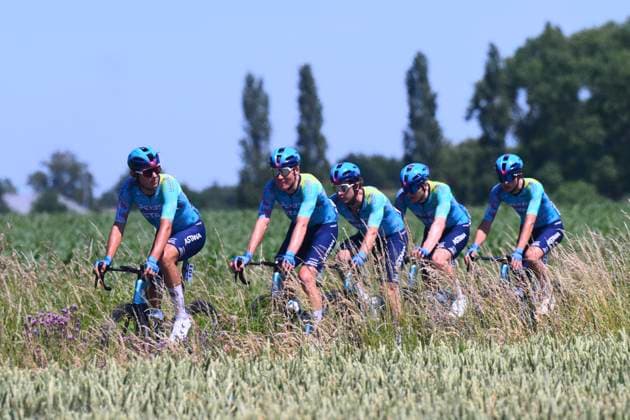 Baloise Belgium Tour 2026 Stage 2 KNOKKE-HEIST, BELGIUM - JUNE 18 : riders of team XDS Astana Team during stage 2 of the 95th edition of Baloise Tour of Belgium an UCI ProSeries 2.Pro cycling road race stage for Men Elite of 197.6 km with start in Merelbeke-Melle and finish in Knokke-Heist on June 18, 2026 in Knokke-Heist, Belgium, 18 06 2026 ( Motordriver Stephan Boone - Knokke-Heist Belgium  Copyright: xGvgx