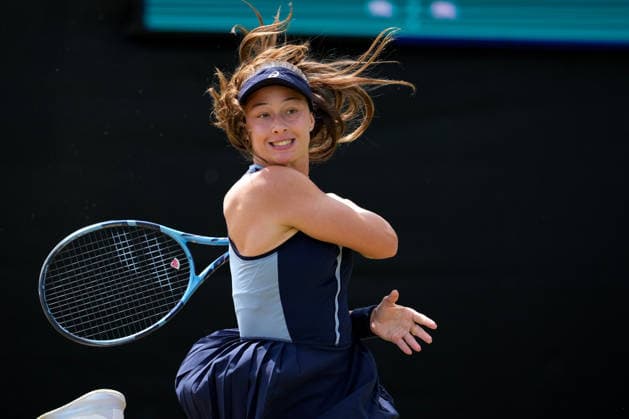 Lexus Nottingham Open - Day Four Zeynep Sonmez competes during the Round of 16 singles match at the 2026 Lexus Nottingham Open Women s tennis tournament at the Nottingham Tennis Centre in Nottingham, England, on June 18, 2026. Nottingham Great Britain United Kingdom  Copyright: xOwenxHammondx originalFilename:hammond-2026lexu260618_nphQ4.jpg