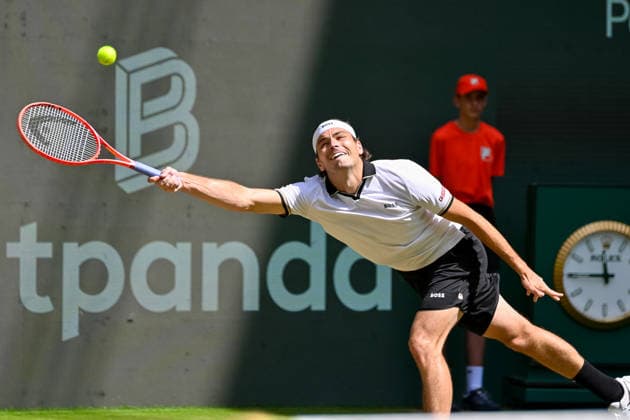 Taylor Fritz (USA) reaches for the ball TERRA WORTMANN Open 2026, Tennis, ATP, Mens 500, Tournament, Main Draw, June 18, 2026, TERRA WORTMANN Open 2026, Tennis, ATP, Men’s 500, Tournament, Main Draw, June 18, 2026, Indoor,detected_source_language Copyright: xEibner-Pressefoto RobertxGertzenx EP_RGN