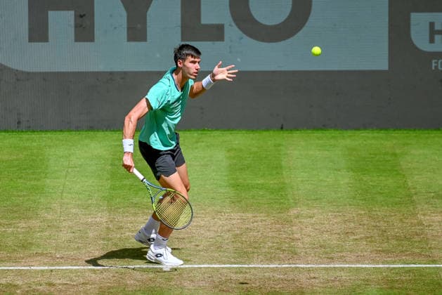 Fabian Marozsan (HUN) hits a ball with his backhand at the TERRA WORTMANN Open 2026, Tennis, ATP, Mens 500, Tournament, Main Draw, June 18, 2026, TERRA WORTMANN Open 2026, Tennis, ATP, Mens 500, Tournament, Main Draw, June 18, 2026, Indoor,detected_source_language Copyright: xEibner-Pressefoto RobertxGertzenx EP_RGN