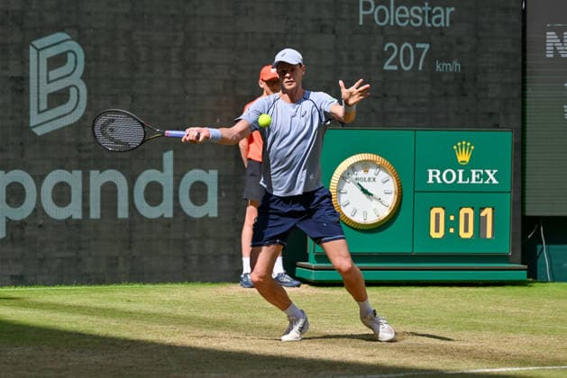 Yannick Hanfmann (GER) hits a forehand at the TERRA WORTMANN Open 2026, Tennis, ATP, Mens 500, Tournament, Main Draw, June 18, 2026, TERRA WORTMANN Open 2026, Tennis, ATP, Mens 500, Tournament, Main Draw, June 18, 2026, Indoor,detected_source_language Copyright: xEibner-Pressefoto RobertxGertzenx EP_RGN