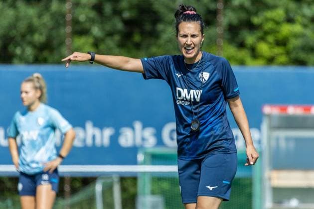 VfL Bochum Womens Training Kickoff FOR EDITORIAL USE ONLY EDITORIAL USE ONLY p Kira Malinowski Head Coach Bochum Start of training for VfL Bochum Women on June 18, 2026, in Bochum Copyright JonasxRichter,detected_source_language Copyright: JonasxRichter doc86ce75ux4mr12a2csqcf ,EDITORIAL USE ONLY