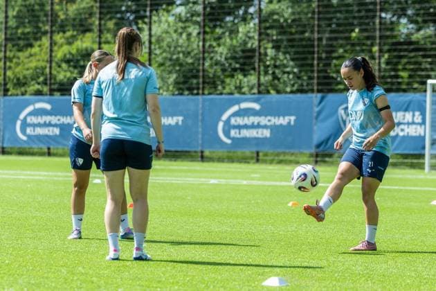 VfL Bochum Womens Team Kicks Off Training FOR EDITORIAL PURPOSES ONLY EDITORIAL USE ONLY p VfL Bochum Womens Team Kicks Off Training on June 18, 2026, in Bochum Copyright JonasxRichter,detected_source_language Copyright: JonasxRichter doc86ce77r67681gh7erqai ,EDITORIAL USE ONLY