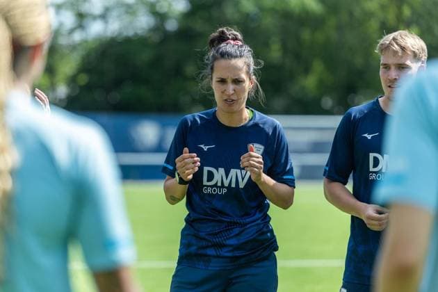 VfL Bochum Womens Training Kickoff FOR EDITORIAL USE ONLY EDITORIAL USE ONLY p Kira Malinowski Head Coach Bochum Start of training for VfL Bochum Women on June 18, 2026, in Bochum Copyright JonasxRichter,detected_source_language Copyright: JonasxRichter doc86ce7808wtlcm7pqt29 ,EDITORIAL USE ONLY