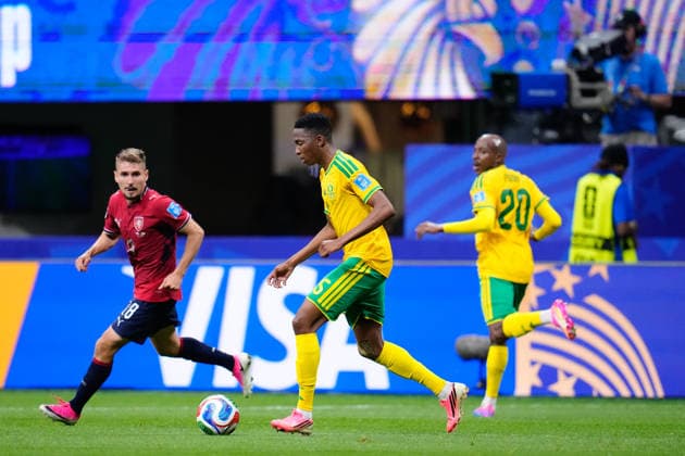Czechia v South Africa - FIFA World Cup, WM, Weltmeisterschaft, Fussball 2026 - Group A ATLANTA, UNITED STATES - JUNE 18: Thalente Mbatha of South Africa plays the ball during the 2026 FIFA World Cup First Stage Group A match between Czechia and South Africa at Mercedes-Benz Stadium (Atlanta Stadium) in Atlanta, Georgia, United States on June 18, 2026. Jose Hernandez Anadolu Georgia United States. Editorial use only. Please get in touch for any other usage.  Copyright: x2026xAnadoluxJosexHernandezx