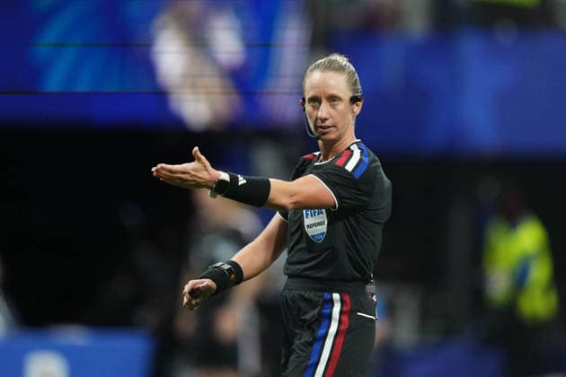 Tori Penso of the U.S. gestures during the match between Chezia and South Africa in Group A of the 2026 FIFA World Cup at Atlanta Stadium in Atlanta, United States, on June 18, 2026. Photo by DeFodi Images (Thor Wegner),detected_source_language