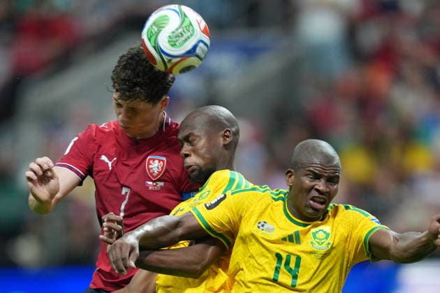 Czechia v South Africa - FIFA World Cup, WM, Weltmeisterschaft, Fussball 2026 - Group A ATLANTA, UNITED STATES - JUNE 18: Ladislav Krejci (7) of Czechia in action against Mbekezeli Mbokazi (14) of South Africa during the 2026 FIFA World Cup First Stage Group A match between Czechia and South Africa at Mercedes-Benz Stadium (Atlanta Stadium) in Atlanta, Georgia, United States on June 18, 2026. Evrim Aydin Anadolu Georgia United States. Editorial use only. Please get in touch for any other usage.  Copyright: x2026xAnadoluxEvrimxAydinx