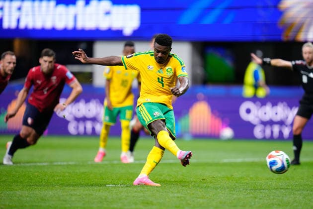 Czechia v South Africa: Group A - FIFA World Cup, WM, Weltmeisterschaft, Fussball 2026 Teboho Mokoena of South Africa shoots for goal from penalty spot during the FIFA World Cup 2026 Group A match between Czechia and South Africa at Atlanta Stadium on June 18, 2026 in Atlanta, Georgia. Atlanta GA United States  Copyright: xJosexBretonx originalFilename:bretonhernandez-czechiav260618_npijB.jpg