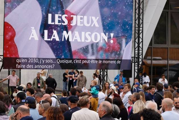 Jeux olympiques PHOTOPQR LA PROVENCE Stephane DUCLET ; Autre ; 18 06 2026 ; Ceremonie de presentation des emblèmes des jeux olympiques et paralympique au parc des sports de Briancon ( Hautes Alpes ). Briancon, France, june 18th 2026 Ceremony for the presentation of the emblems of the Alps 2030 Olympic and Paralympic Games Autre Alpes France  Copyright: xPHOTOPQR LAxPROVENCE MAXPPPxStephanexDUCLETx 20260618PVL3082 20260618PVL3082