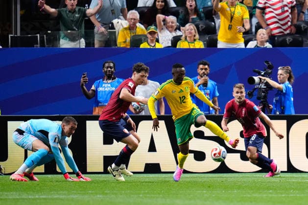 June 18, 2026, Arlington, Texas, United States: Thapelo Maseko of South Africa controls the ball during the FIFA World Cup, WM, Weltmeisterschaft, Fussball 2026 Group A match between Czechia and South Africa at Atlanta Stadium on June 18, 2026 in Atlanta, Georgia. Arlington United States - ZUMAa181 20260618_zaa_a181_026 Copyright: xJosexBretonx