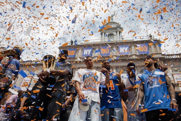 New York Knicks ticker-tape victory parade Confetti floats over New York Knicks players during the 2026 Knicks Championship City Hall celebration ceremony in New York, New York, USA, 18 June 2026. NEW YORK NEW YORK UNITED STATES  Copyright: xOLGAxFEDOROVAx