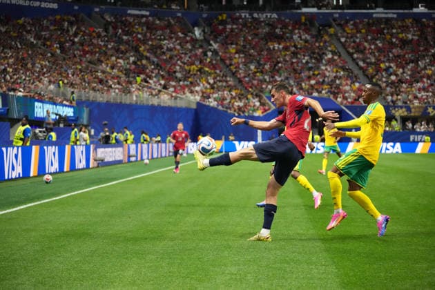 June 18, 2026, Atlanta, Georgia, United States of America: Midfielder ALEXANDR SOJKA (24) of Czechia kicks the ball downfield during the Czechia vs South Africa First Stage Group H match in ATLANTA, Georgia. Match ends in draw 1-1. World Cup 2026: Group H: Czechia 1:1 South Africa  - ZUMAg276 20260618_zsp_g276_015 Copyright: xMalachixGabrielx