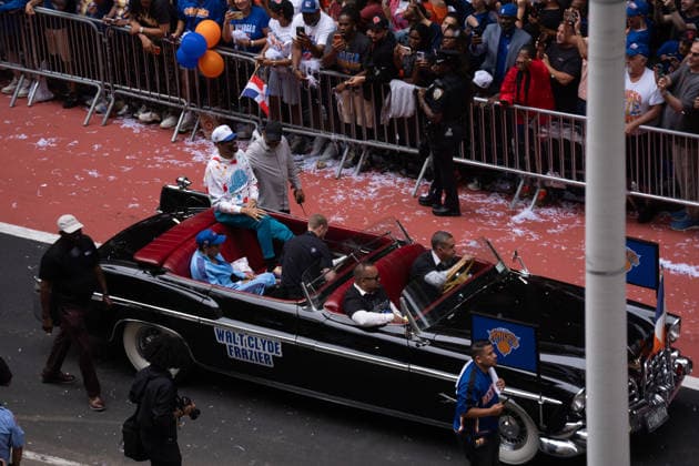 New York Knicks honored with ticker-tape parade and celebration in Manhattan NEW YORK, NY - JUNE 18: Thousands of fans gathered in Lower Manhattan on Thursday as the New York Knicks were honored with a ticker-tape parade and championship celebration following their NBA, Basketball Herren, USA title victory. Players, coaches and team staff rode through the Canyon of Heroes as supporters packed the streets for what city officials said could become one of the largest parades in New York history. Lokman Vural Elibol Anadolu New York United States. Editorial use only. Please get in touch for any other usage.  Copyright: x2026xAnadoluxLokmanxVuralxElibolx
