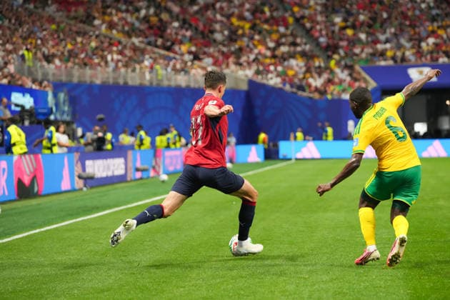 June 18, 2026, Atlanta, Georgia, United States of America: Midfielder LUKoÂA PROVOD (17) of Czechia kicks the ball during the Czechia vs South Africa First Stage Group H match in ATLANTA, Georgia. Match ends in draw 1-1. World Cup 2026: Group H: Czechia 1:1 South Africa  - ZUMAg276 20260618_zsp_g276_034 Copyright: xMalachixGabrielx