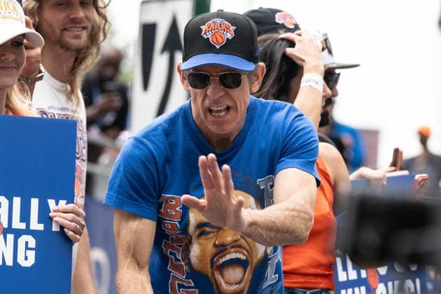June 18, 2026, Bronx, New York, USA: Ben Stiller attends ticker-tape parade honoring Knicks basketball team winning NBA, Basketball Herren, USA Championship for 2025-2026 season in Canyon of Heroes from Battery Park along Lower Broadway to the City Hall in New York, NY on June 18, 2026. The Knicks captured their first NBA championship in 53 years and thousand of fans lined up to see their best team in decades. Bronx USA - ZUMAr339 20260618_znp_r339_045 Copyright: xLevxRadinx