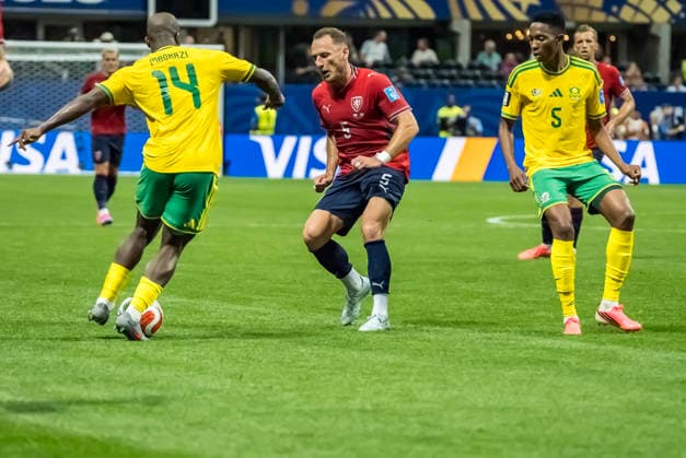 June 18, 2026, Atlanta, Georgia, USA: South Africa defender Mbekezeli Mbokazi (14) plays against Czechia at their FIFA World Cup, WM, Weltmeisterschaft, Fussball First Stage Group A match in ATLANTA, Georgia. The game ends in a 1:1 draw. Atlanta USA - ZUMAa161 20260618_aaa_a161_136 Copyright: xWalterxArcex xGMGx