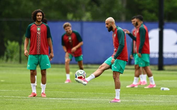 Noussair Mazraoui of Morocco Morocco Training, 2026 FIFA World Cup, WM, Weltmeisterschaft, Fussball Football, Revolution Training Centre, Foxborough, Massachusetts, USA - 18 Jun 2026Charlotte Atrium Health Performance Park United States of America EDITORIAL USE ONLY No use with unauthorised audio, video, data, fixture lists, club league logos or live services. Online in-match use limited to 120 images, no video emulation. No use in betting, games or single club league player publications.  Copyright: xMichaelxZemanek Shutterstockx 16934887q