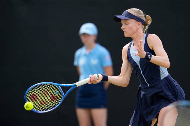 Lexus Nottingham Open - Day Four Harriet Dart competes during the quarterfinal doubles match at the 2026 Lexus Nottingham Open Women s tennis tournament at the Nottingham Tennis Centre in Nottingham, England, on June 18, 2026. Nottingham Great Britain United Kingdom  Copyright: xOwenxHammondx originalFilename:hammond-2026lexu260618_npJBd.jpg